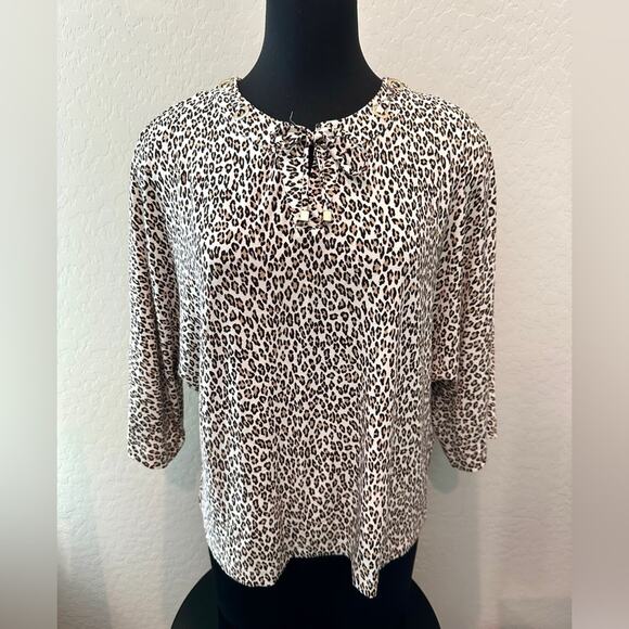 CHICO’S | Petite Leopard Print Grommet Lace-Up Knit Top | Size 2 Large - Picture 4 of 10